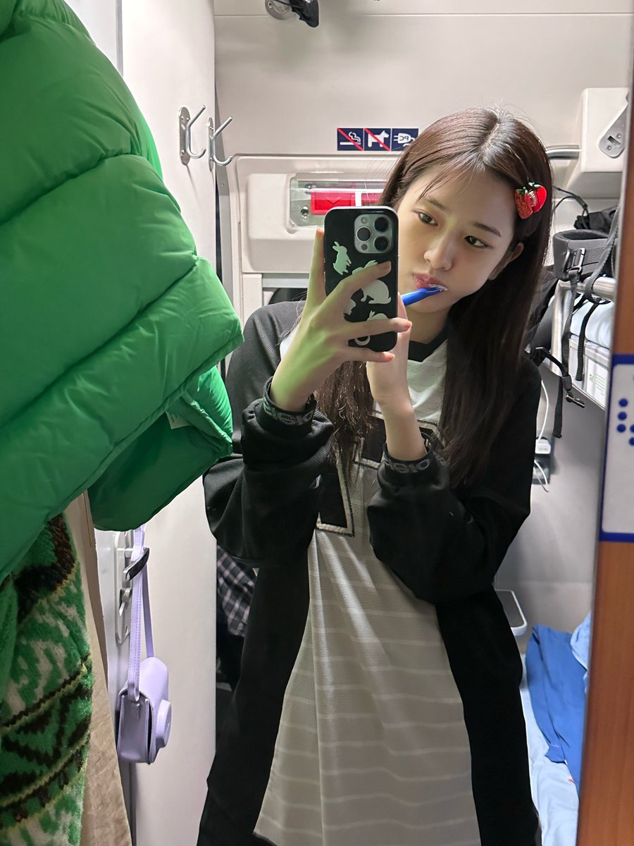 민무늬 tweet media