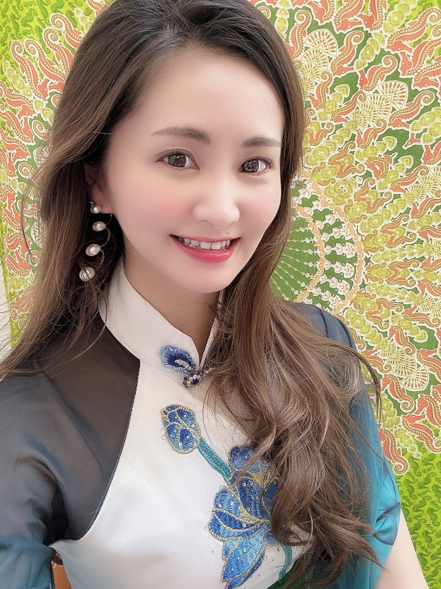 usagi_akabane's tweet image. 皆さまお疲れ様です🐰
姓名判断👩‍🏫特別LIVE後30分で始まります✨
忙しい方もそうでない方もご参加ださい〜🐰🔥🐰🔥
 #姓名判断
#LIVE
#最終日