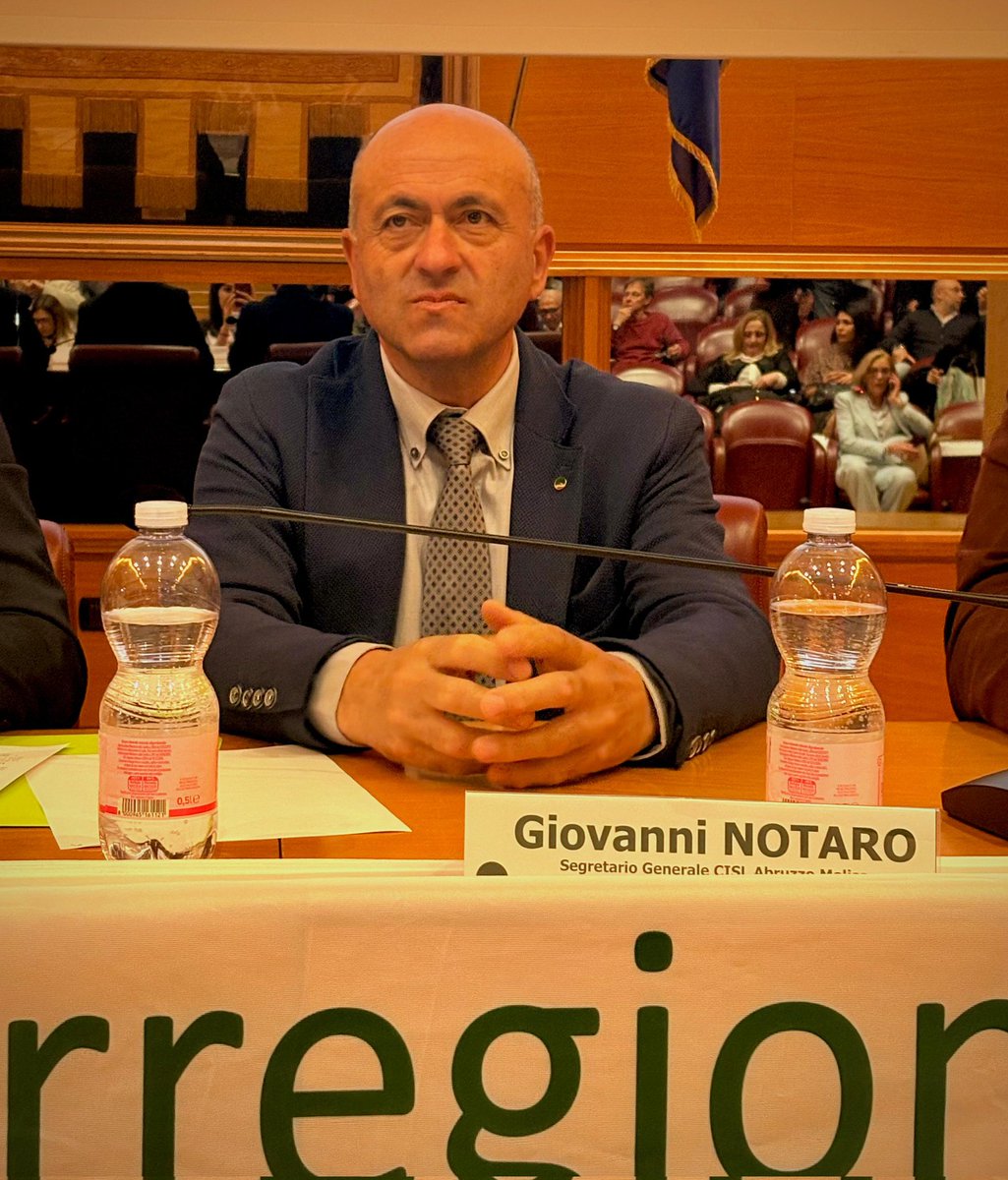 CISLAbruzzoMoli's tweet image. Intervento del Segretario Generale #Cisl Giovanni Notaro non bisogna mai abbassare la guardia quando si parla di salute e sicurezza sul lavoro e mettere sempre al centro la persona nelle azioni di tutela e rappresentanza delle lavoratrici e dei lavoratori. Convegno #Cisl a Chieti