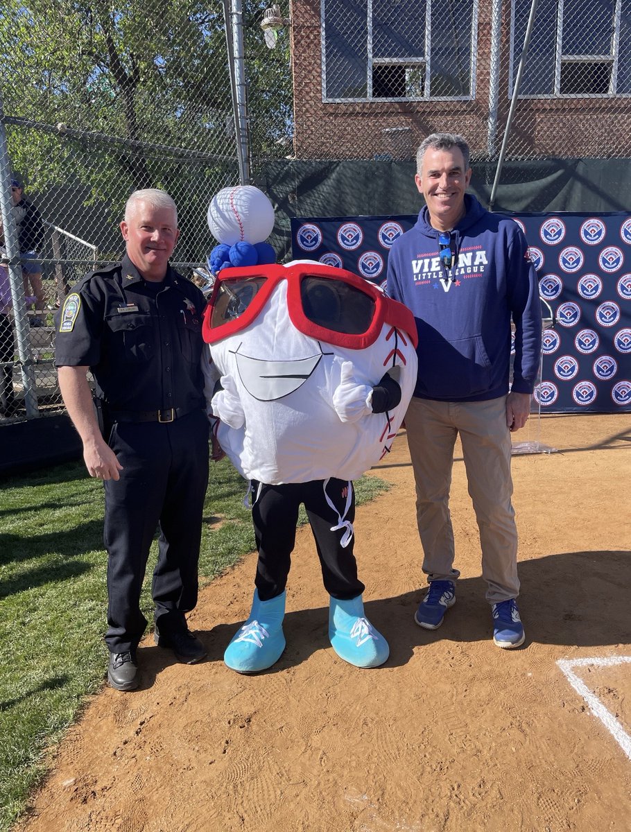 Town of Vienna Police tweet media