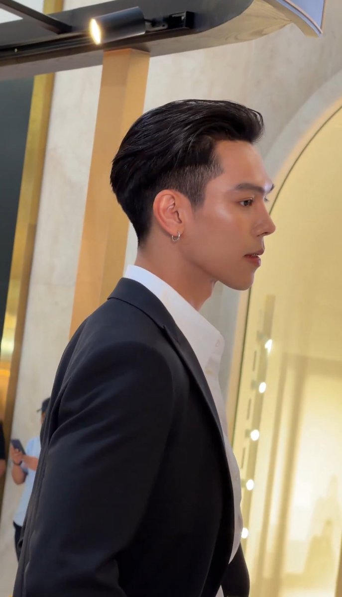 โลโซ tweet media