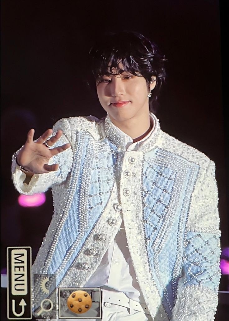 한코움 tweet media