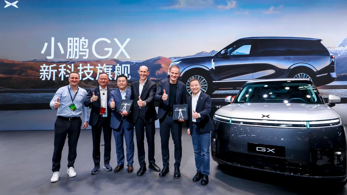 Michael_Hmitsui's tweet image. Is it still Tesla vs. The World? In China, it’s Tesla vs. Everyone. Between Xiaomi's SU7 and XPENG's XNGP, the choice is getting harder for EV buyers.#EVs #TESLA #CHINAEV