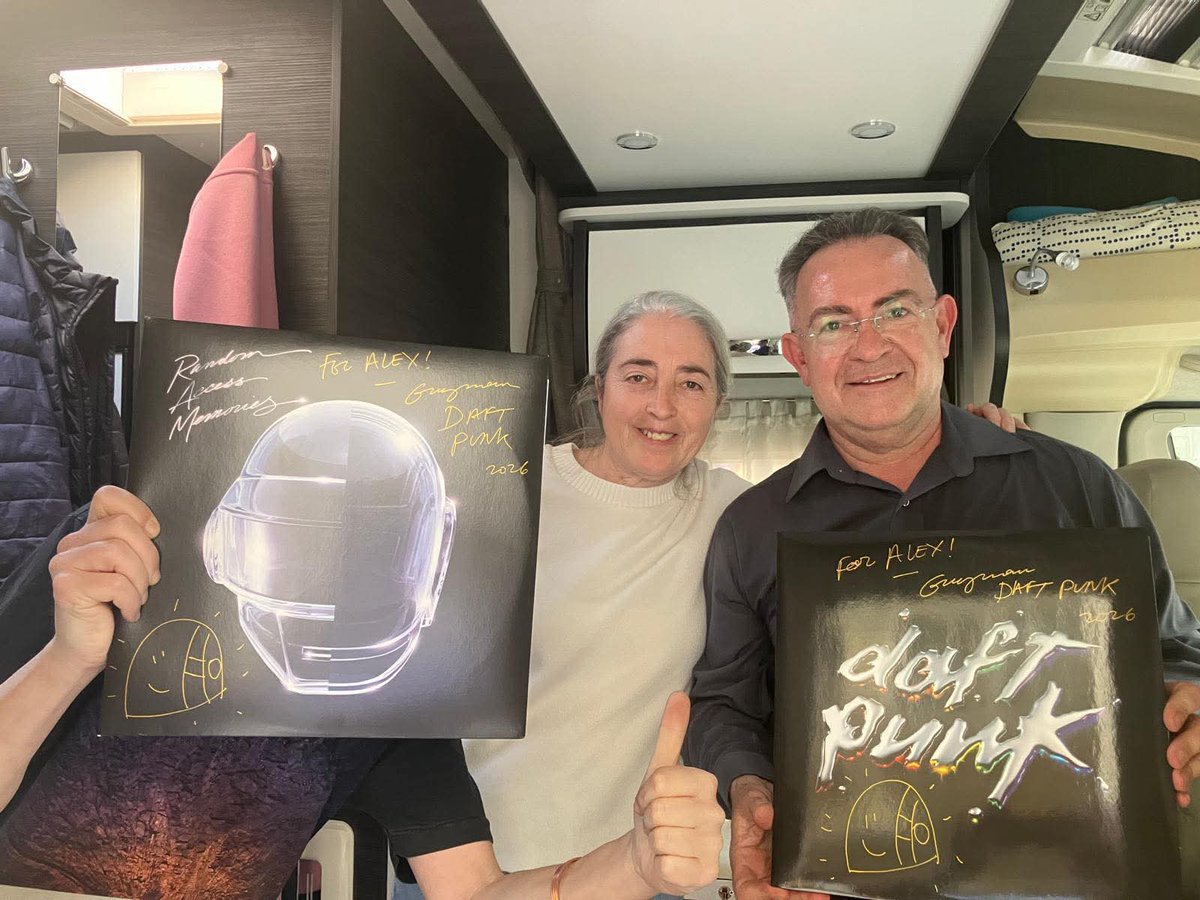 Daft Punk México tweet media