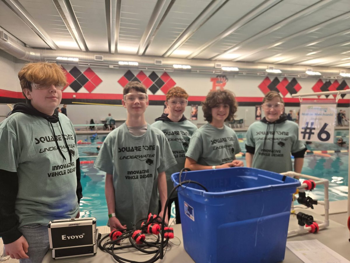 myLSPS's tweet image. 🤖 Robotics teams are an incredible way for students to innovate, problem-solve, and showcase their creativity. #myLSPS