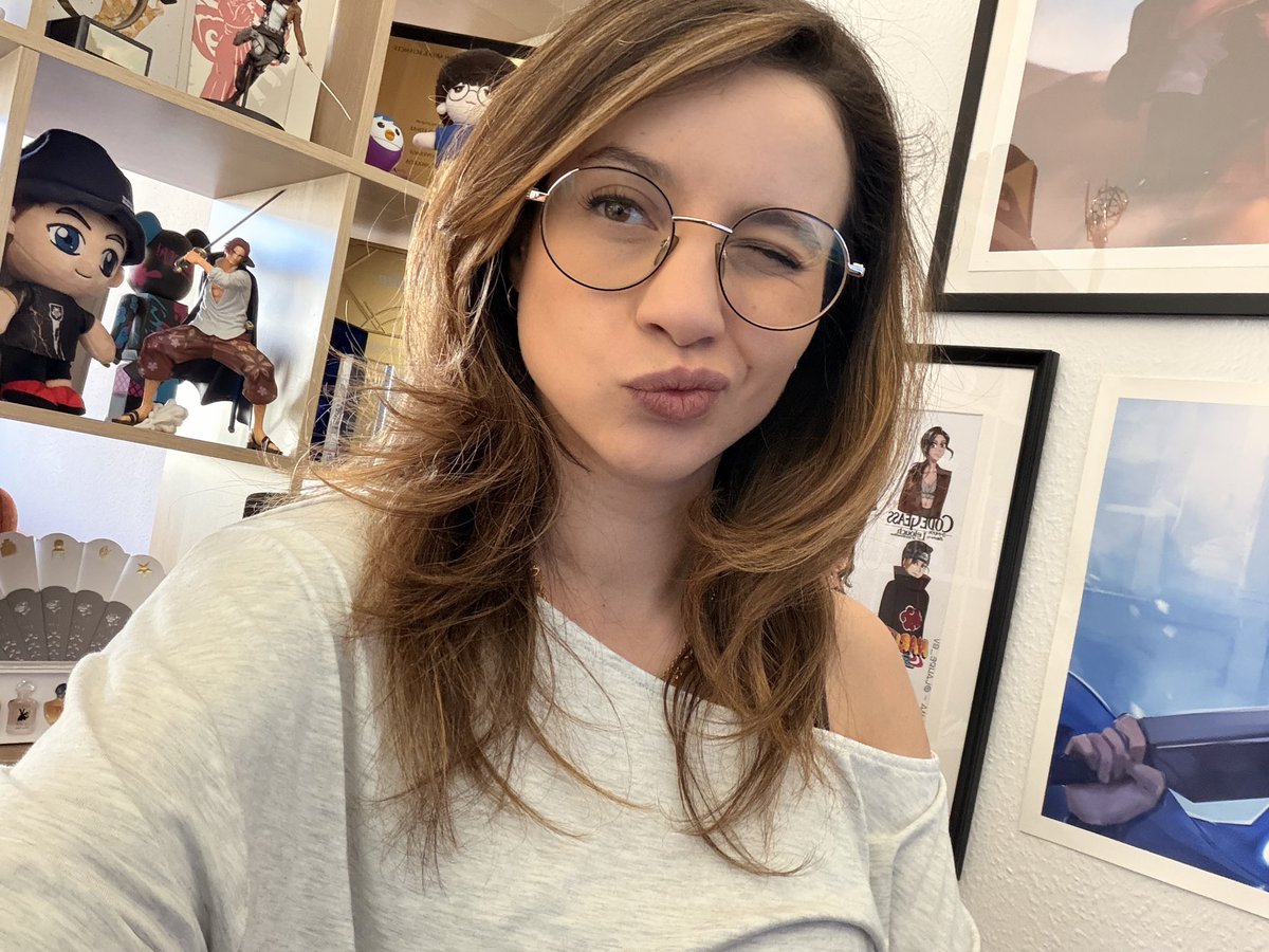 Laure Valée tweet media