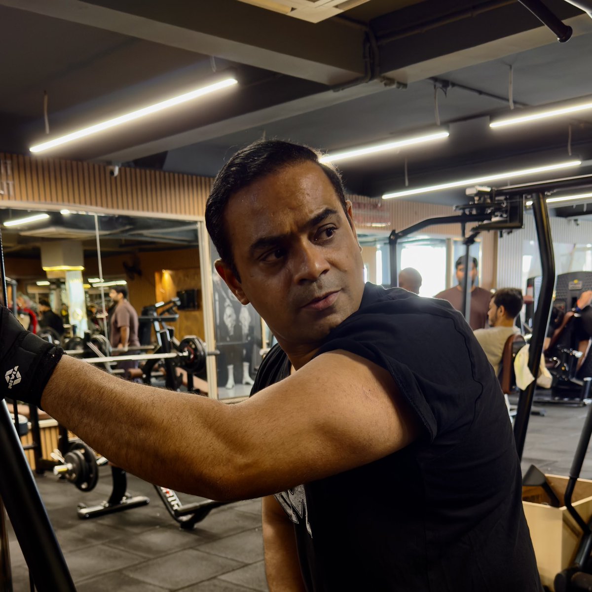 MiteshM93981203's tweet image. Sweat is your body's way of showing progress..
#Gymlife #Gympose  #Fitness