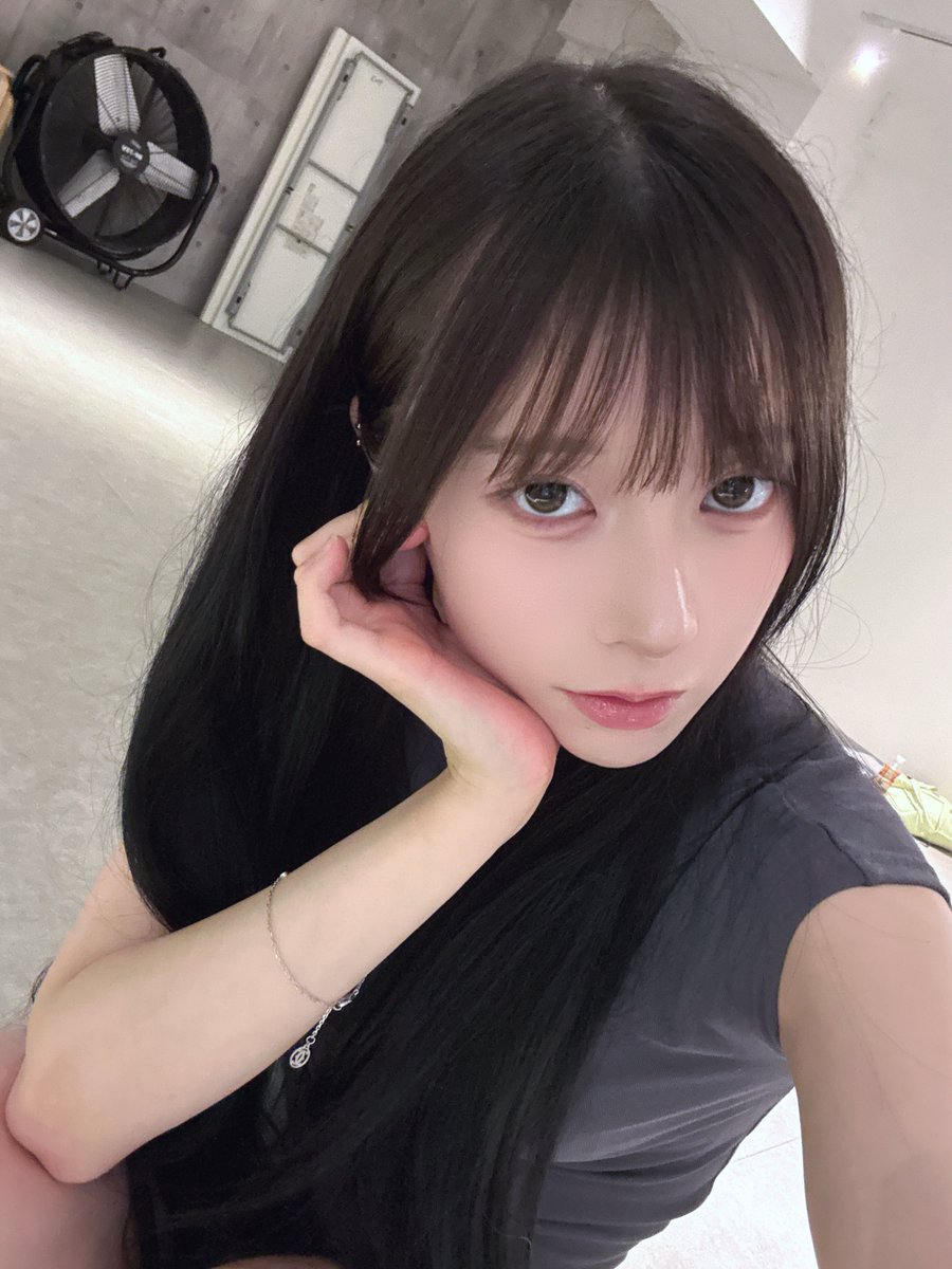 汐見まとい tweet media