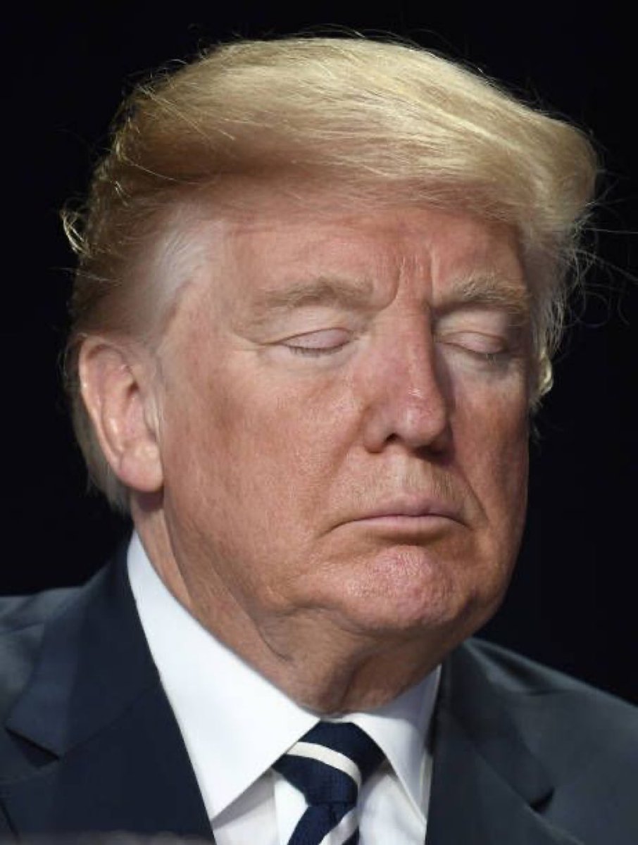 Mr.Q Trump tweet media