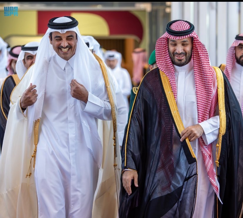 khalida43024162's tweet photo. سمو أمير دولة قطر يصل إلى جدة للمشاركة في القمة الخليجية التشاورية وسمو #ولي_العهد حفظه الله في مقدمة مستقبليه.
#القمة_الخليجية_في_جدة https://t.co/bZTiVggKgV