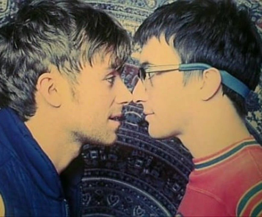 coxon happy trail tweet media