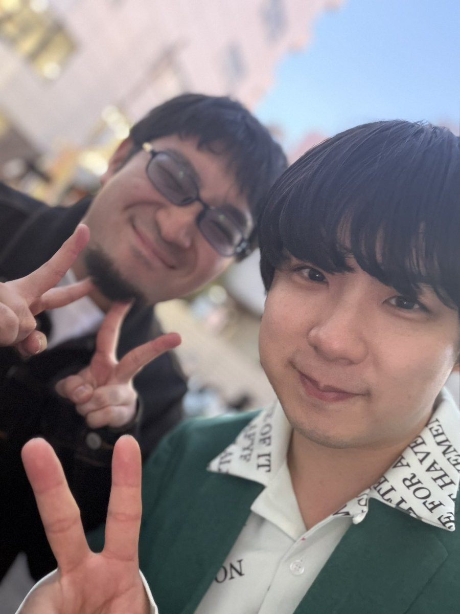 Shin_StaR_01's tweet photo. 4/28（火）
TAKAHATAミュージックバザール
@さわやか信用金庫！

和田くんと出演しました！！
とっっってもたのしかった☺️✨
地元の色んな方やファンの方同級生、
懐かしいお仲間など色んな人に会えた
幸せな時間でした。
またぜひ参加したいです！！

セットリスト
・歌うたいのバラッド
・イチ〜愛犬に贈る歌（original）
・セロリ
・愛言葉（original）