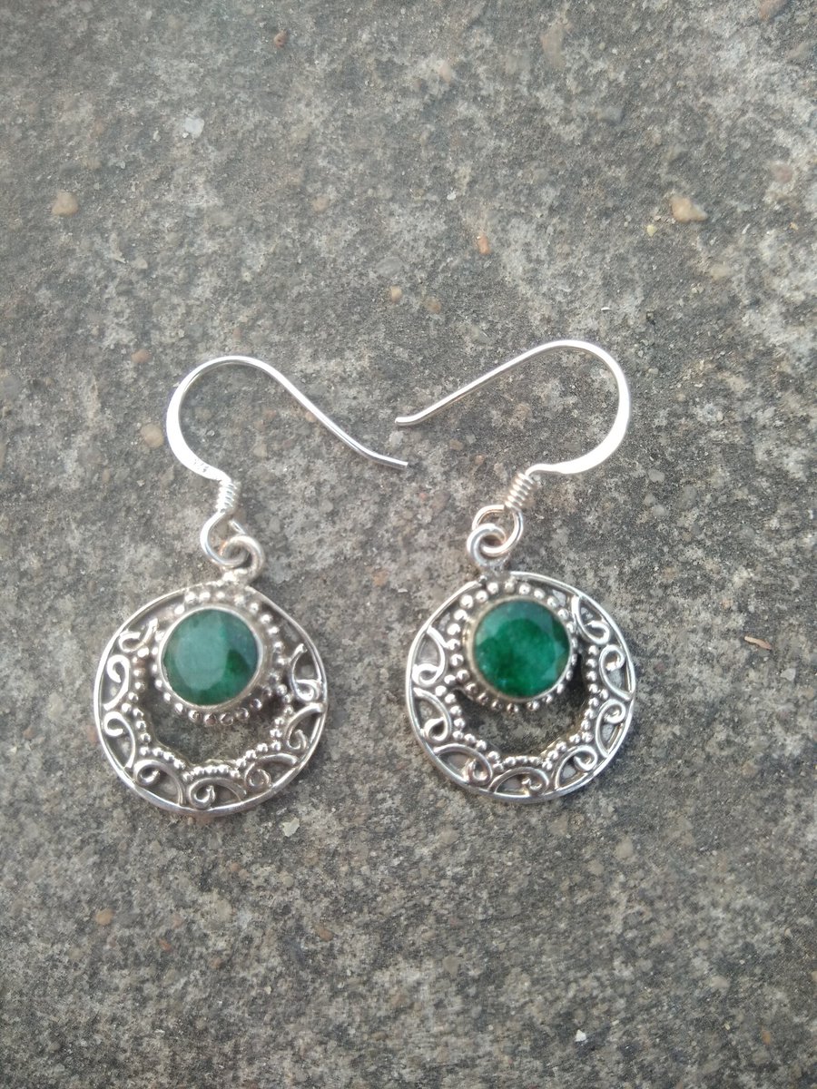jewelrycreatio1's tweet photo. Emerald Earring,92.5 Sterling Sliver,May Birthstone,Dangle And Drop Earring,Gift For Her,Bridesmaid Earring,Wedding Jewelery,Vintage Earring
Buy At:
https://t.co/byxV9vQbfz
#Statementearring #Bridalearring #Minimalistearring #Prtywearearring #Maybirthstoneearring #Anniversarygift https://t.co/calWAJ9pdb