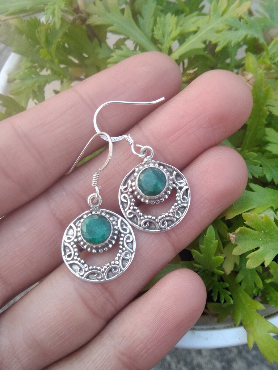 jewelrycreatio1's tweet photo. Emerald Earring,92.5 Sterling Sliver,May Birthstone,Dangle And Drop Earring,Gift For Her,Bridesmaid Earring,Wedding Jewelery,Vintage Earring
Buy At:
https://t.co/byxV9vQbfz
#Statementearring #Bridalearring #Minimalistearring #Prtywearearring #Maybirthstoneearring #Anniversarygift https://t.co/calWAJ9pdb