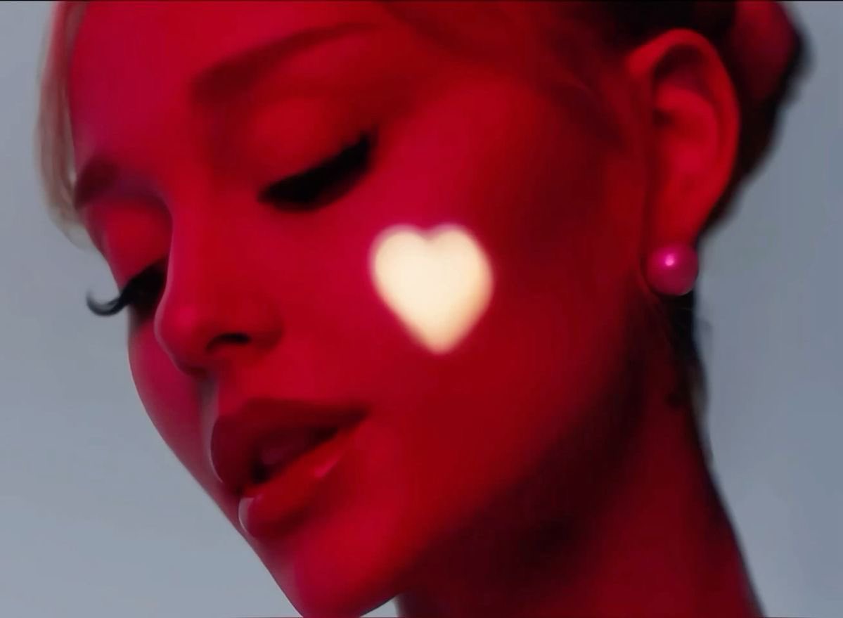 ArianaWorldHQ's tweet photo. TODAY. APRIL 28TH  ꕤ｡˚⋆

Are u ready? https://t.co/X4hPjMg2wN