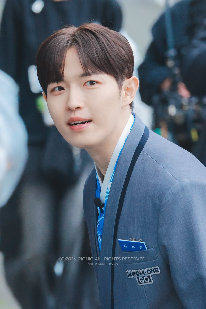 𝐩𝐢𝐜𝐧𝐢𝐜. tweet media