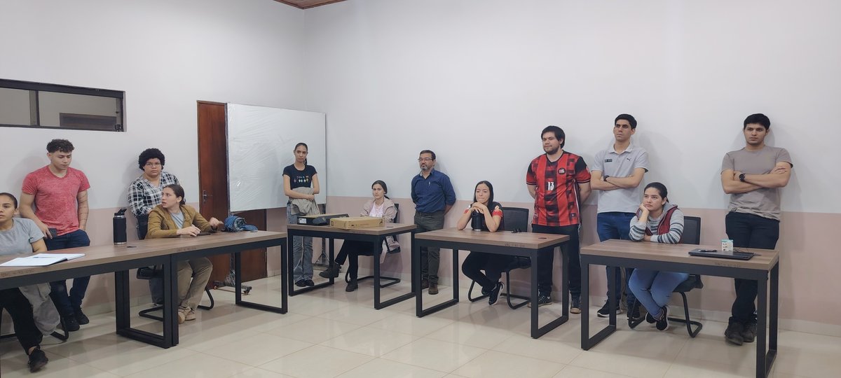 proyectoATY's tweet photo. Hemos recibido en el laboratorio de ciencia de #datos de la FCEA de @UncConcepcion la visita de los estudiantes del último año de Ingeniería en Informática Empresarial con su docente, el Prof. Mg. Federico Beck. ¡Gracias! #proyectoaty #aty https://t.co/jm6gQfF9cF