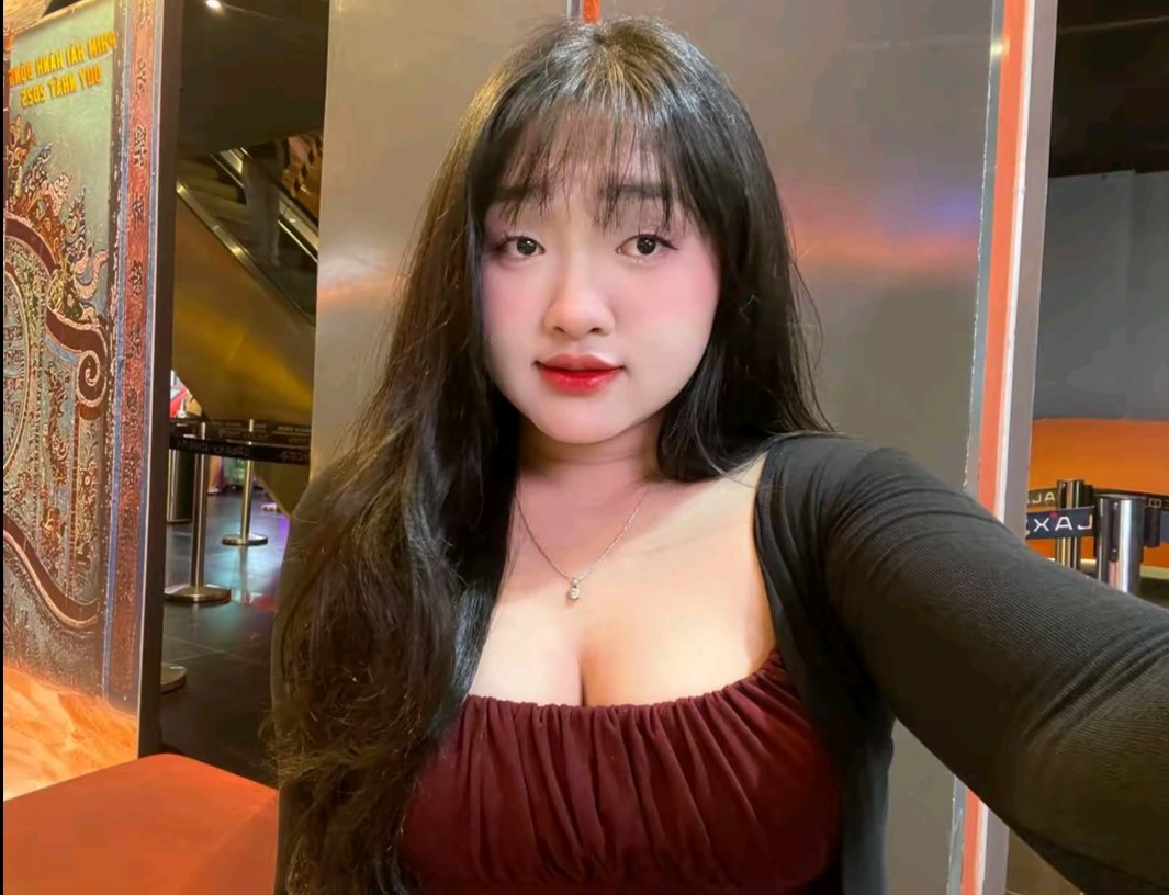 Tú Quyên tweet media