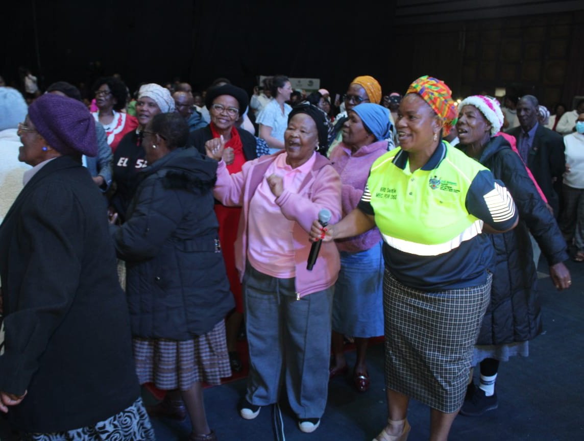 DSDNW3's tweet photo. MEC BRS Dantjie congratulates 353 compliant NPOs  that are approved for funding for  2026/2027.

This is a significant achievement for the dept following  finalisation of SLAs.
 It is  #ReThuseReGoThuse where @OfficialSASSA
and @nda_rsa
collaborate #NPOFunding https://t.co/4vSTk3bI1M