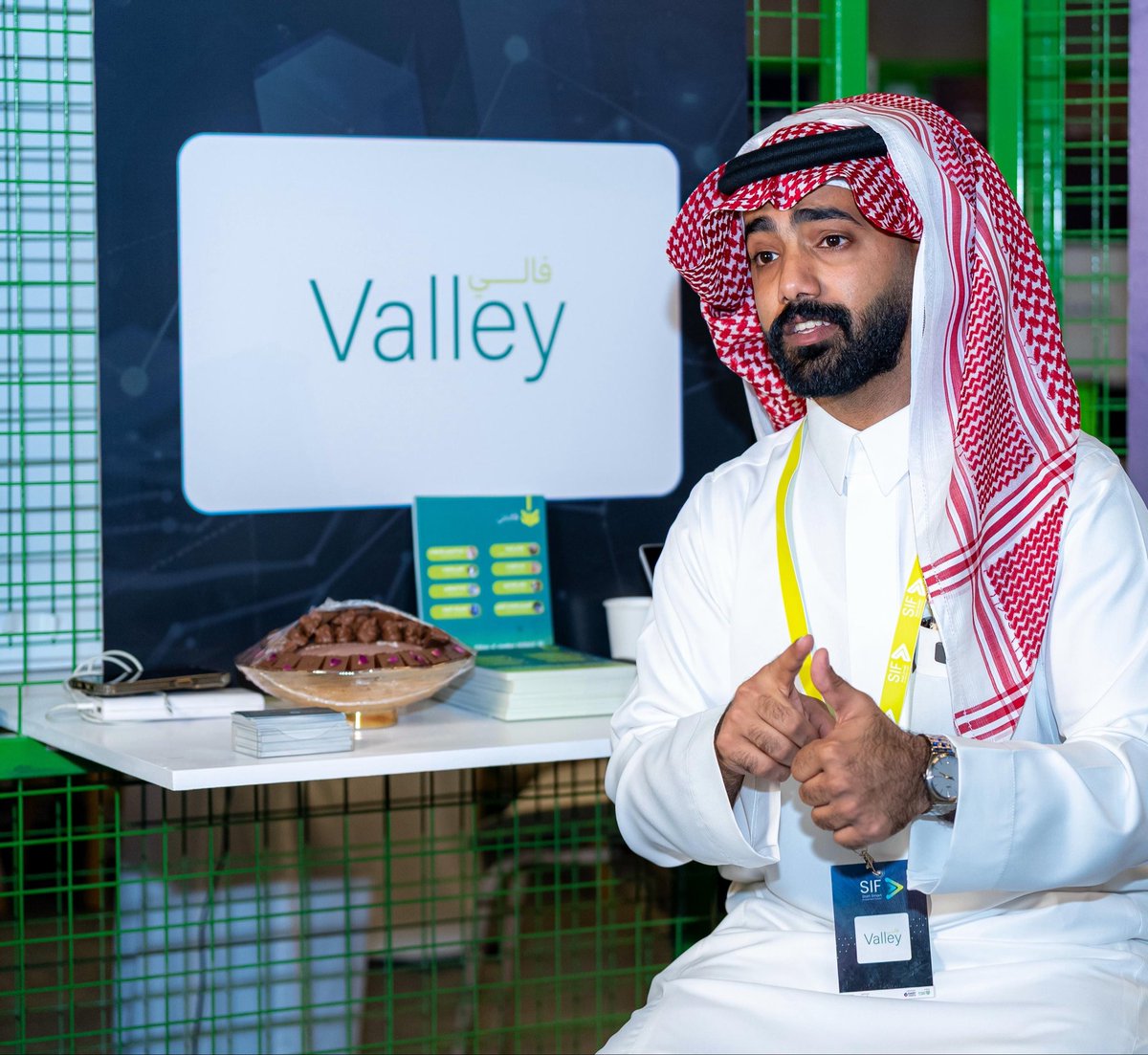 ak199A's tweet photo. الحمدلله والقادم أجمل بإذن الله تعالى 
وترقبوا منصة ڤالي @Valleypla 
لخدمة المطاعم والمقاهي في التشغيل و التوسع 
ونشوفكم اليوم في منتدى الإستثمار في الكراج 
@TheGarageKSA 
في بوث منصة ڤالي حياكم الله https://t.co/p1bqJrPvjU