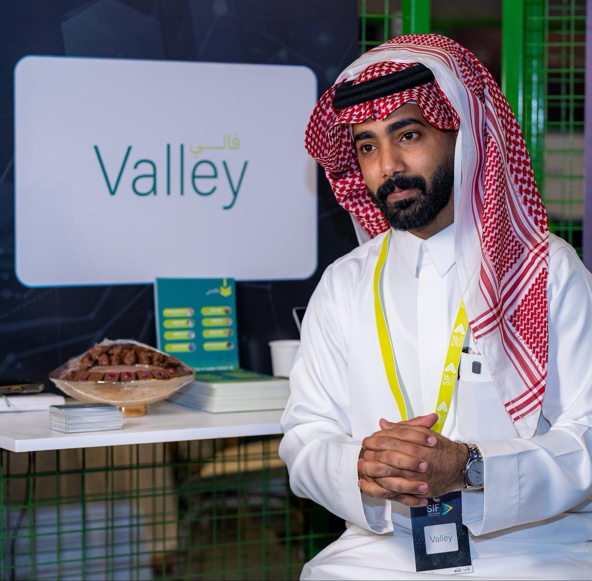 ak199A's tweet photo. الحمدلله والقادم أجمل بإذن الله تعالى 
وترقبوا منصة ڤالي @Valleypla 
لخدمة المطاعم والمقاهي في التشغيل و التوسع 
ونشوفكم اليوم في منتدى الإستثمار في الكراج 
@TheGarageKSA 
في بوث منصة ڤالي حياكم الله https://t.co/p1bqJrPvjU
