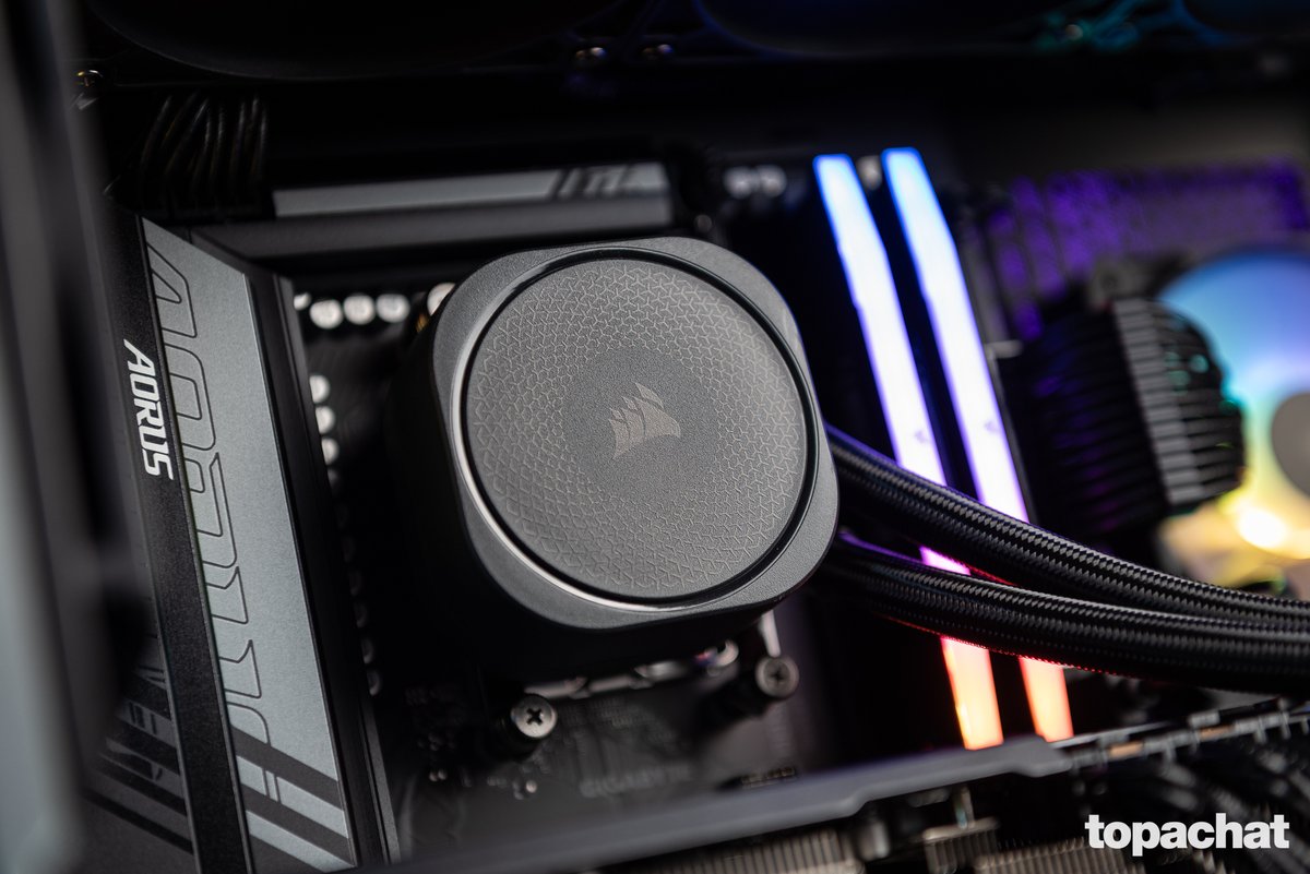 TopAchat's tweet photo. 🎁 #27AnsTopAchat 
Le Setup 3 est équipé du performant @CORSAIRFRA Nautilus RS 360 mm !

https://t.co/Brbi4O5QV1

Participe en tweet épinglé et/ou ici :
https://t.co/OYsL3nlajA https://t.co/8l6XbAjYao