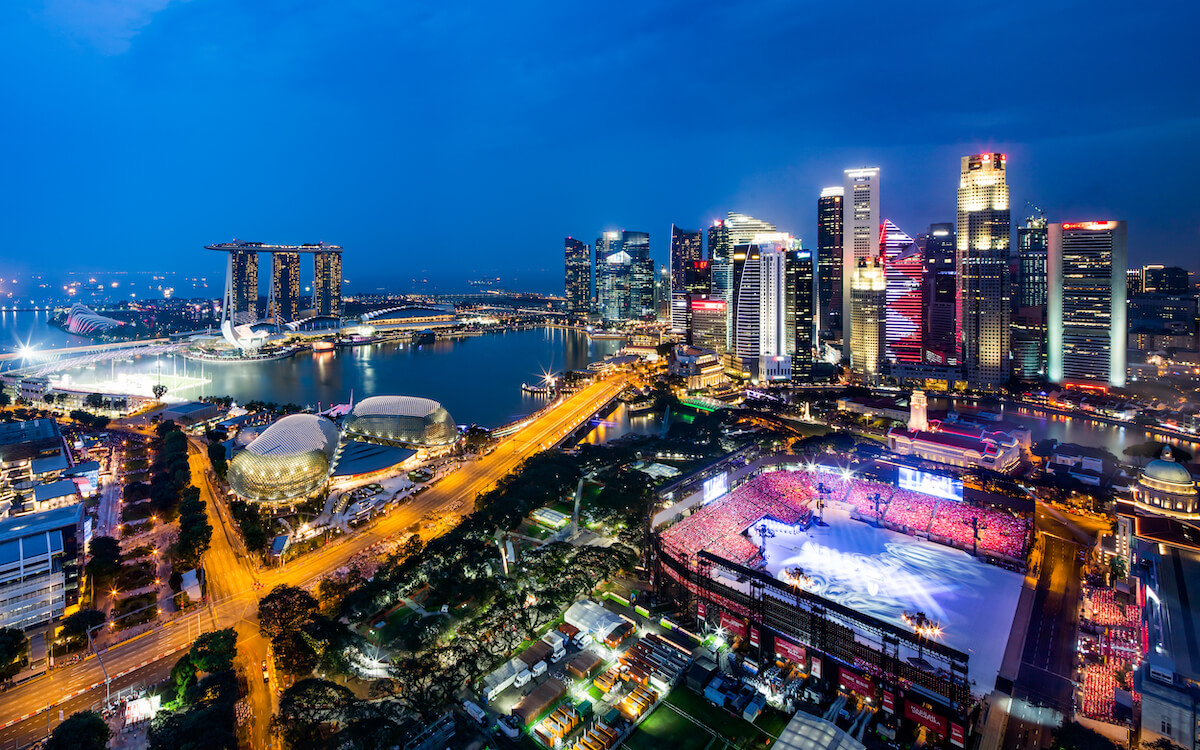 ChillandTravel's tweet image. Fairmont Hotels &amp;amp; Resorts’ '𝘿𝙞𝙨𝙖𝙥𝙥𝙚𝙖𝙧𝙞𝙣𝙜 𝘽𝙖𝙧𝙨' Series arrives in Singapore in partnership with 𝗕𝗲𝗹𝘃𝗲𝗱𝗲𝗿𝗲 𝗩𝗼𝗱𝗸𝗮 🥂

📌READ: chillandtravel.com/fairmont-singa…

#Fairmont #FairmontSingapore #BelvedereVodka #Singapore #Cocktails #Vodka