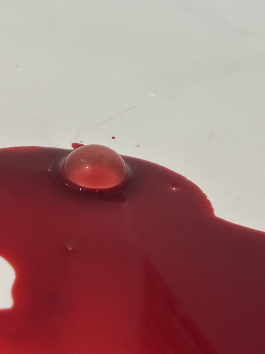 findingmyclit's tweet image. Why my blood puddle have a bubble #shtwt #sh #cut