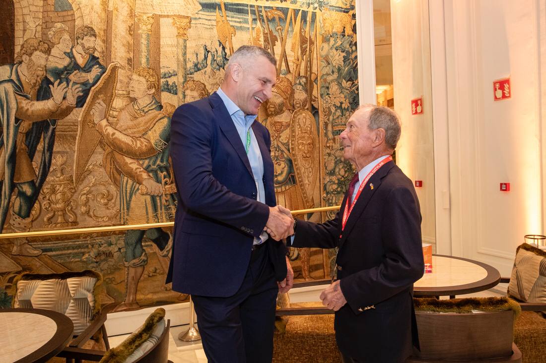 Mike Bloomberg tweet media