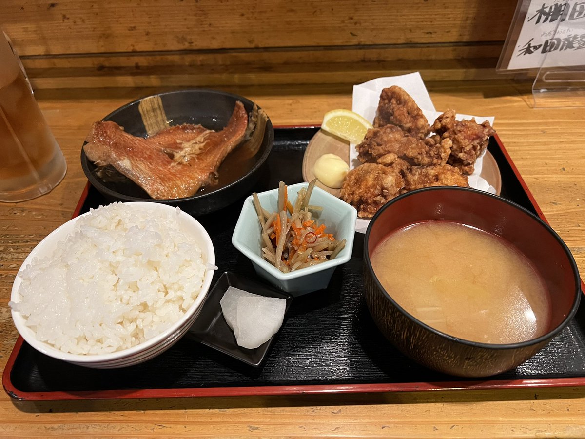 こせき tweet media