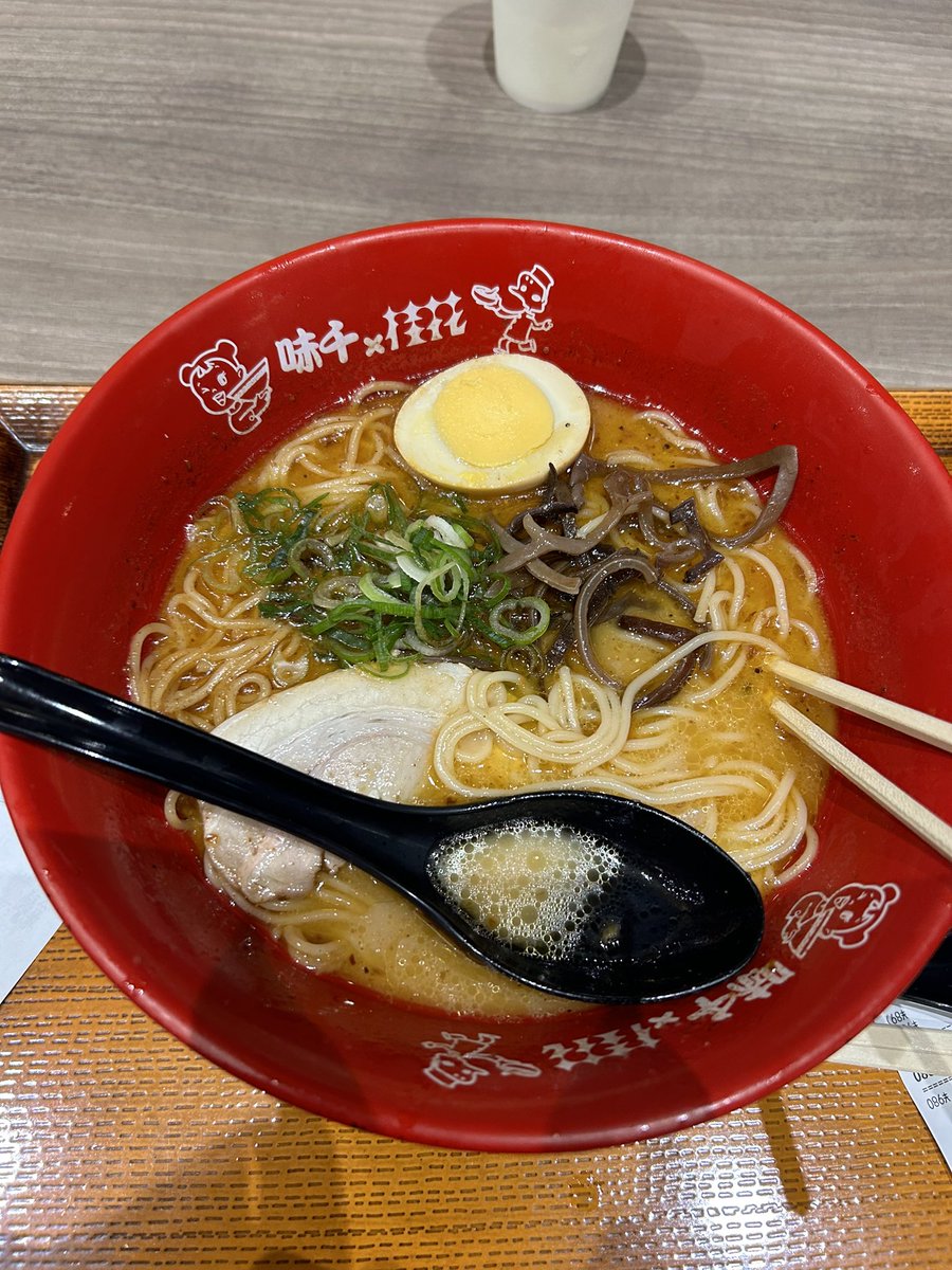 よし tweet media