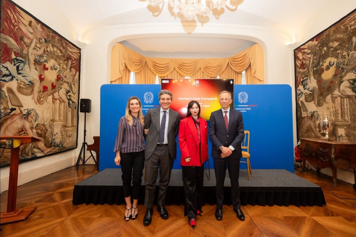 ItalyinUK's tweet image. Ambassador Fabio Cassese hosted the event "Ferrari fast forward" with Benedetto Vigna, CEO of @Ferrari.
An engaging discussion, in collaboration with @voiceroom_net, on innovation and excellence in the automotive sector, showcasing the value of #MadeinItaly around the world 🏎🇮🇹