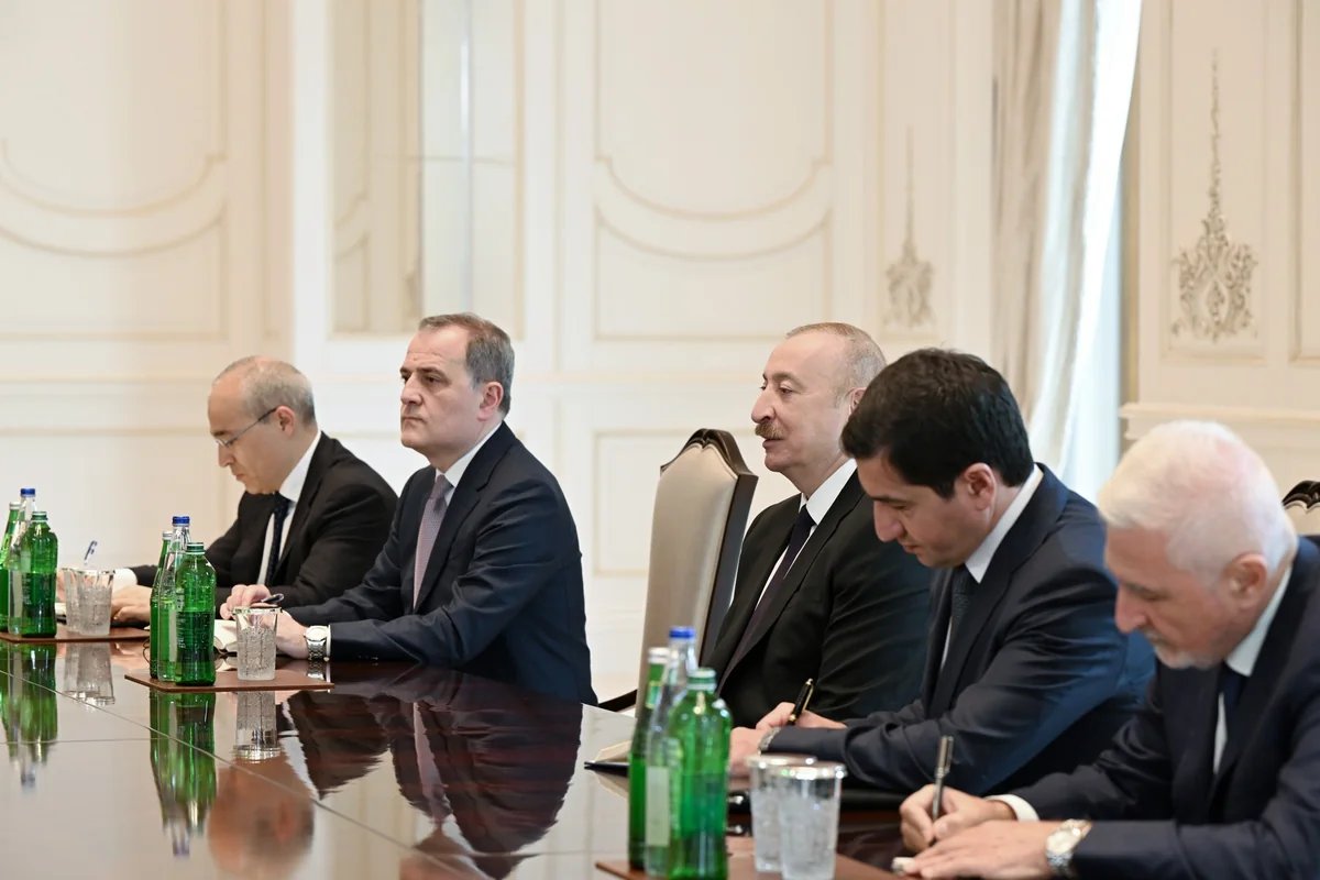 reportnewsaz's tweet image. İlham Əliyev Birləşmiş Ərəb Əmirliklərinin nümayəndə heyətini qəbul edib

Ətraflı: report.az/2853976

#report #reportaz #reportnewsaz #news #breakingnews #president #ilhamaliyev #bəə
