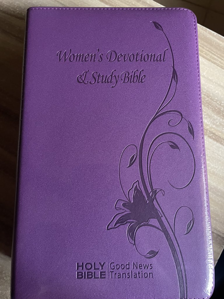 Mi_writes's tweet photo. Women's Devotional &amp; Study Bible 
Available in purple for ₦20,000
Offer valid while stock lasts 
All bible orders from @homeofbooks come with a free gift.
To buy text me on WhatsApp : https://t.co/qJPXRenrBg https://t.co/OIuDBSVb5v