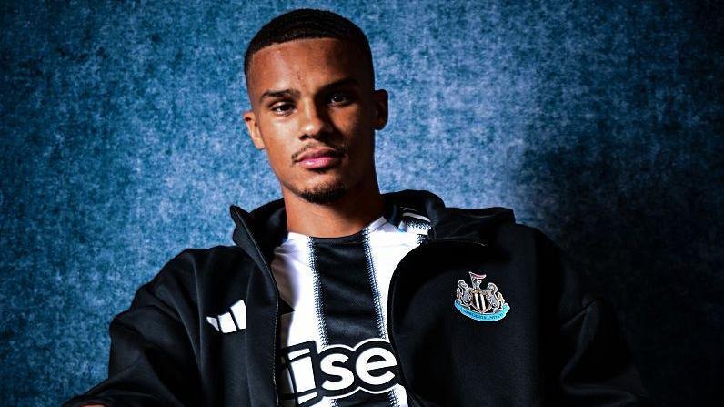 Magpie24_7's tweet image. 🇩🇪 How crazy is it that Malick Thiaw has already played 50 games for Newcastle United despite signing this campaign! Great return from a brilliant defender 🤩

#NUFC #NUFCNews #Newcastle #EPL
