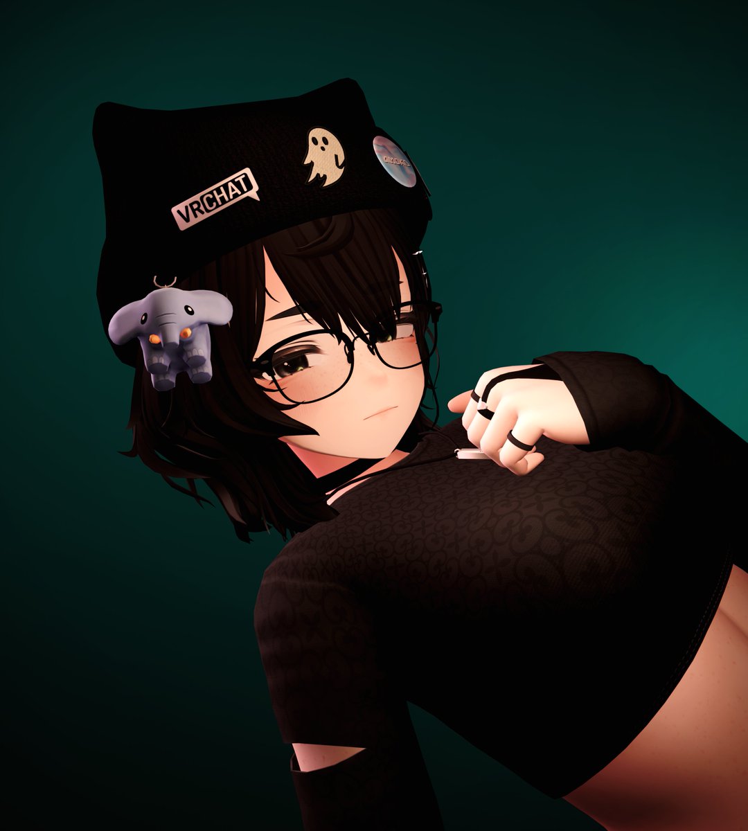 harrow_vrc's tweet photo. I tired to put together my avatar hat in real world with help from friends <3 https://t.co/oJHq5b75TZ