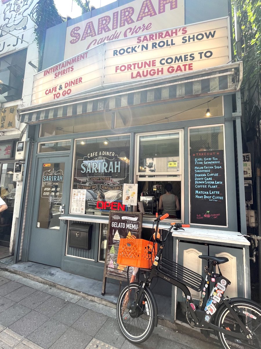 icetabete's tweet photo. 店内もめちゃくちゃかわいいアメリカンダイナーカフェ🇺🇸 https://t.co/lcM0UHHJaO