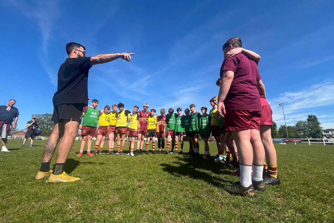 inspiresport's tweet photo. Dartfordians U14 enjoyed a brilliant weekend on tour in Gloucester! 👏

The squad took part in a coaching session with former Gloucester player Gareth Evans, gaining valuable insight and experience, before heading to Kingsholm to watch Gloucester secure a win over Exeter 🔥 https://t.co/e8vfHfRcdp