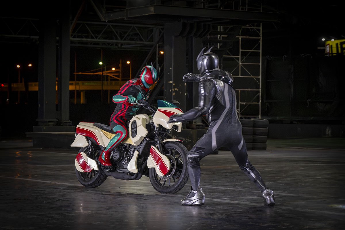 Kamen Rider ZEZTZ Episode 32 is here! The truth behind ZEZTZ DARKNESS ...