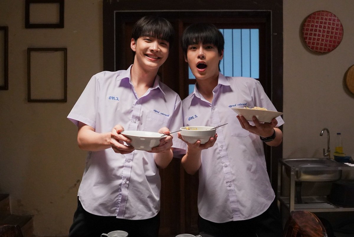 FoureverYouProject tweet media