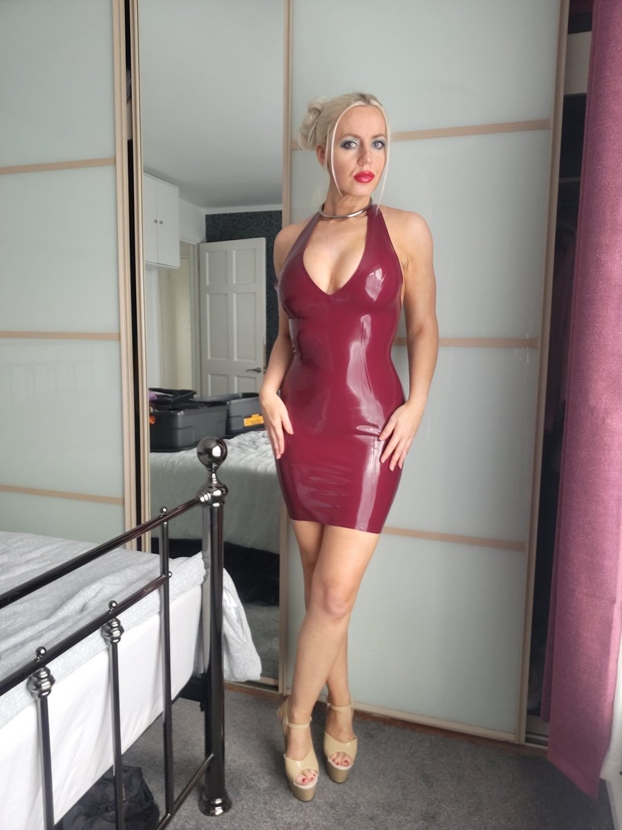 Mistress Blue tweet media