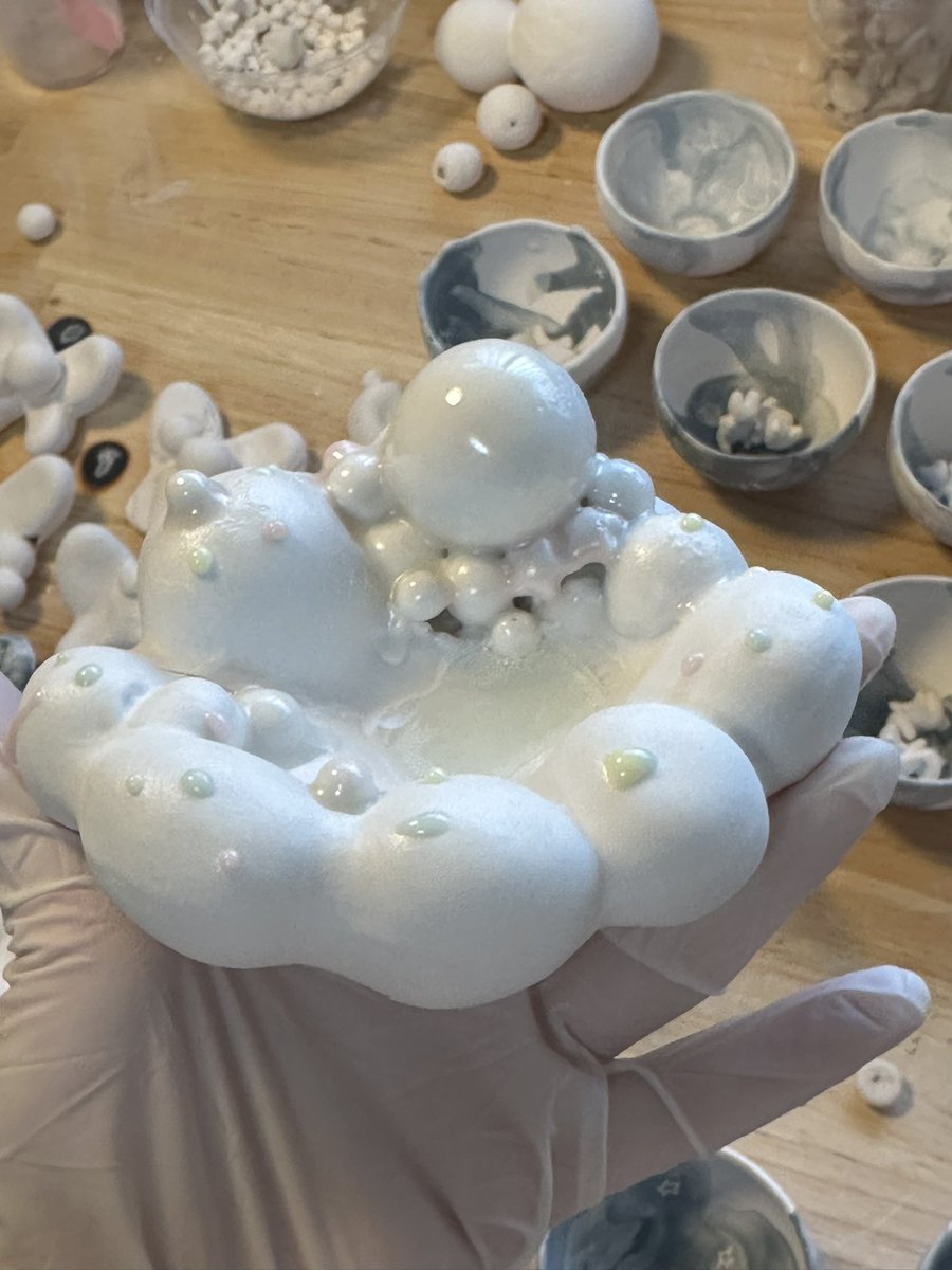 傷泡🫧☁️ 蛍出みたいにしたくて、釉薬もう一回かけて焼いてみる