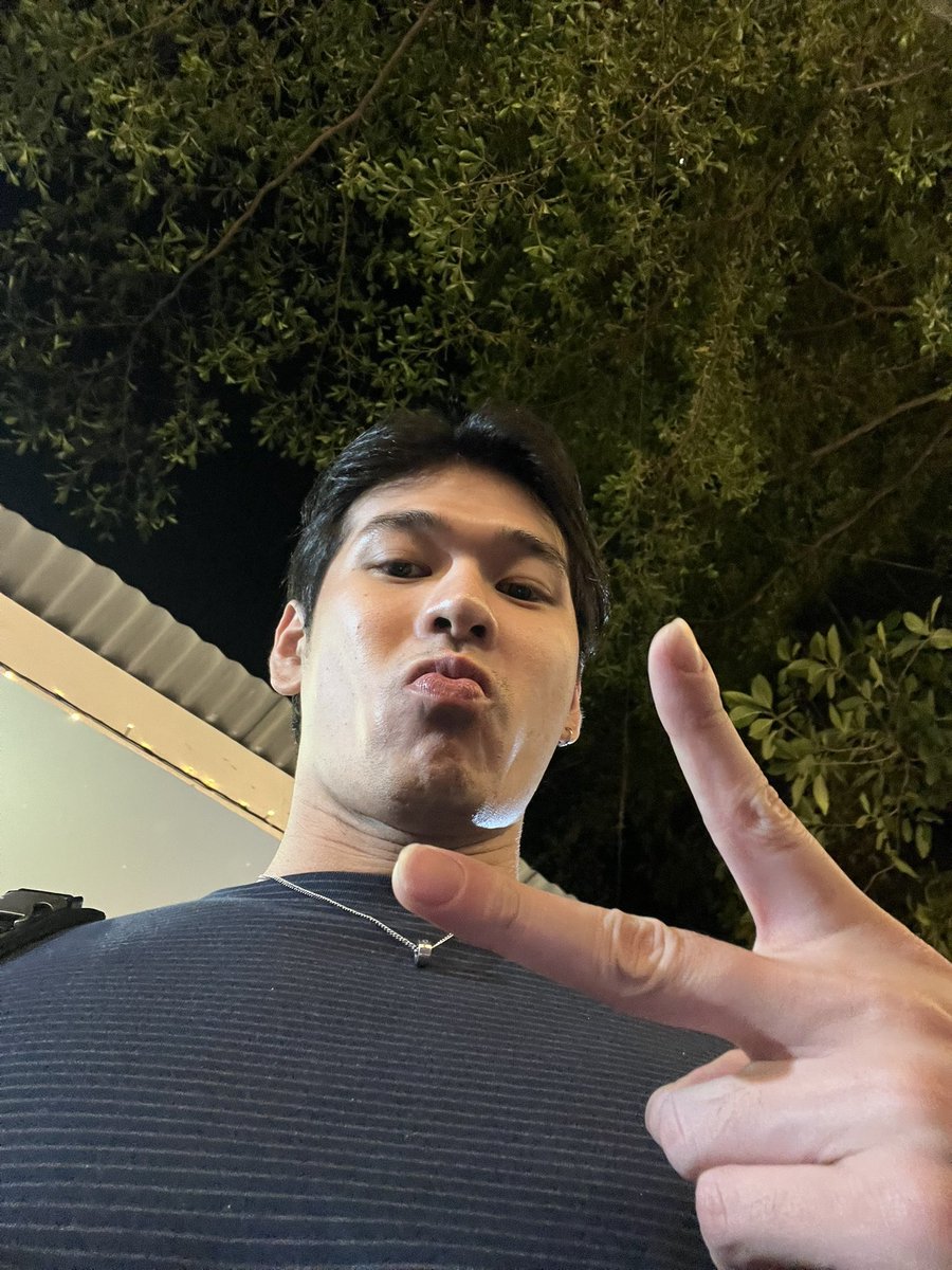 aya 🍅 tweet media