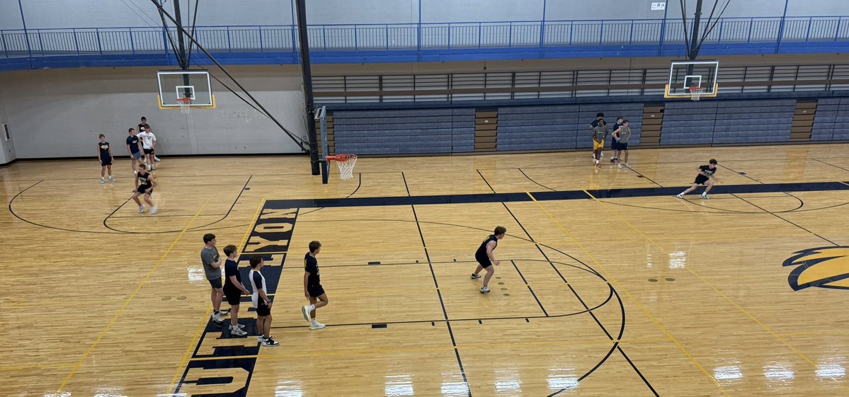 South Lyon Football tweet media