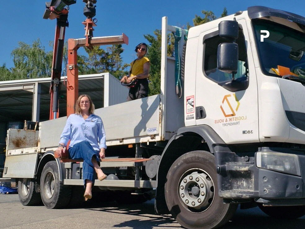 leprogreslyon's tweet image. 🚚 Son entreprise de #transport est 100 % féminine : « J’ai encore souvent des remarques » #Belleville #Rhône
➡️ c.leprogres.fr/social/2026/04…