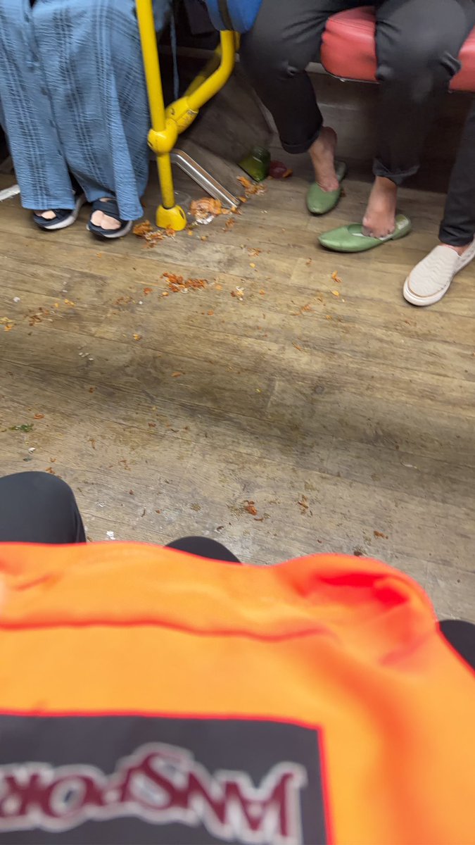 fanny 🐣 tweet media