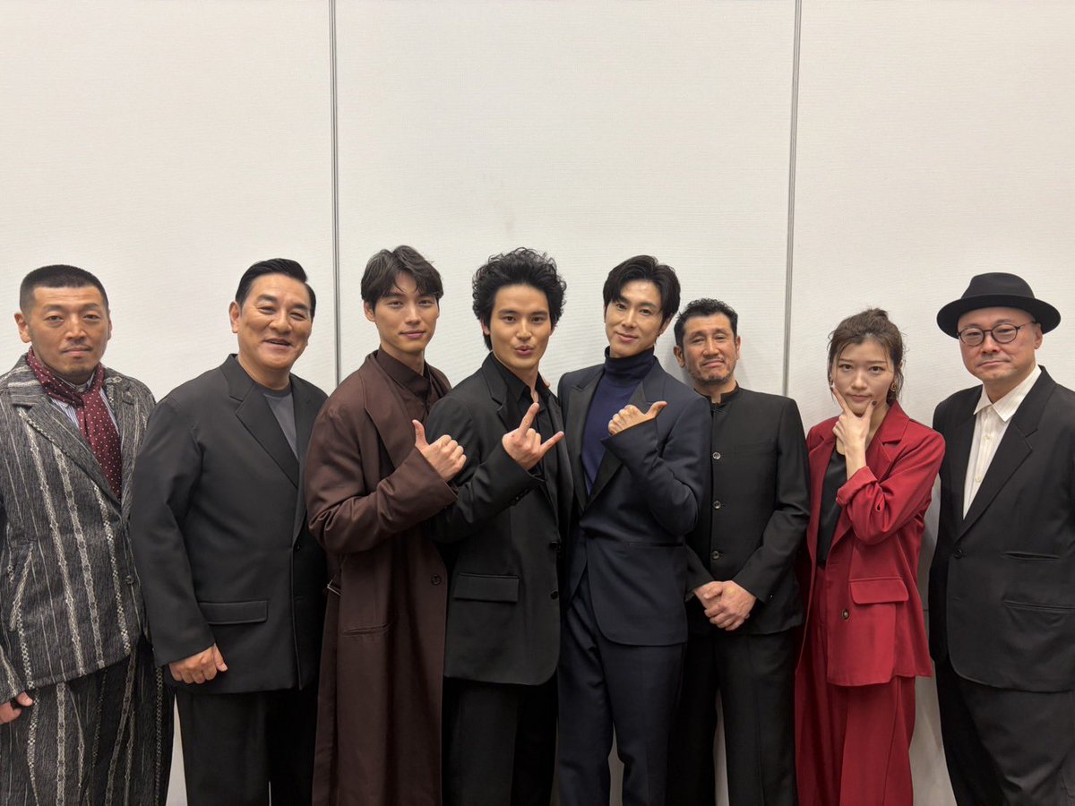 ||◤ 𝗝𝗮𝗽𝗮𝗻 𝗣𝗿𝗲𝗺𝗶𝗲𝗿𝗲🇯🇵✨◢||

登壇したキャスト＆監督で記念撮影👊🏻🔥

#水上恒司 #ユンホ
#福士蒼汰 #渋川清彦
#ヒコロヒー #ピエール瀧
#後藤剛範 #内田英治

ご来場いただいた皆さま、
ありがとうございました🔥🔥🔥

『#𝗧𝗢𝗞𝗬𝗢𝗕𝗨𝗥𝗦𝗧-#犯罪都市-』5.29 FRI
