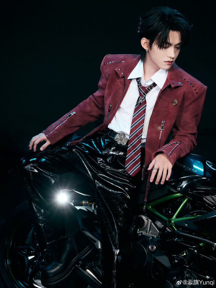 YUNQI WEIBO UPDATE 4/28/2026

Motorcycle ☁️ waiting to go online

#吾岸 #tomyshore #tomyshoretheseries #云旗 #yunqi #郝熠然 #haoyiran