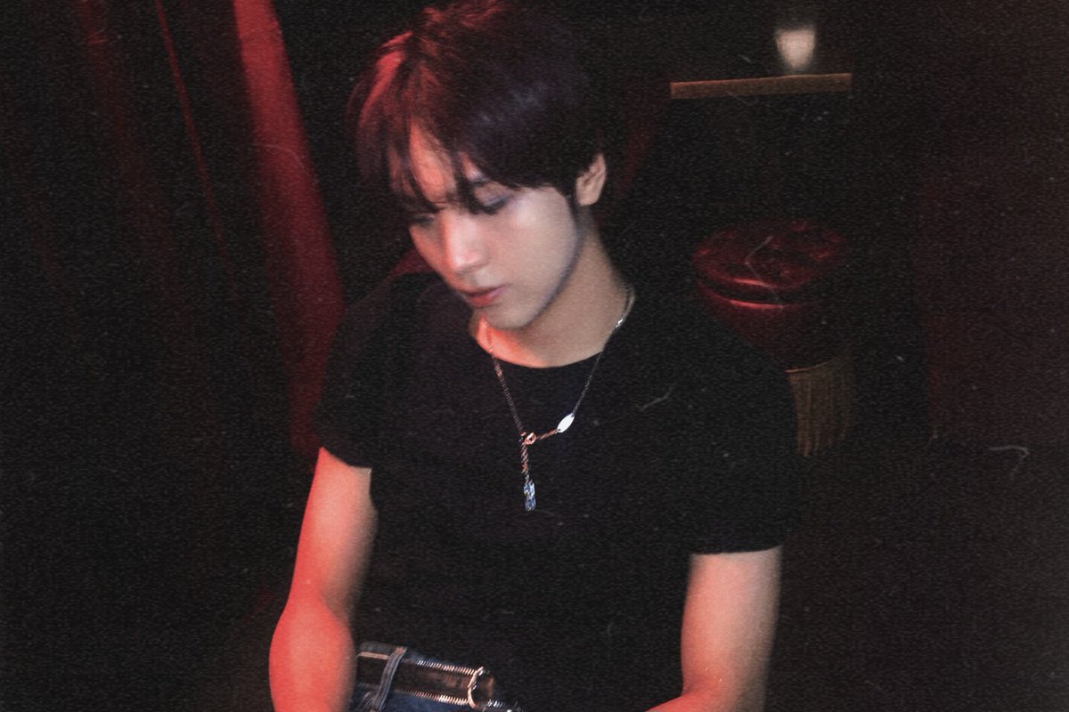 𝙙𝙖 tweet media