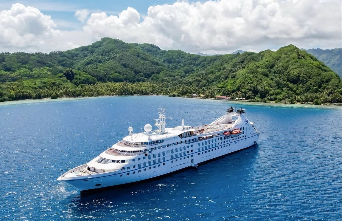 outremers360's tweet image. 🛳️ #Tourisme : En #Polynésie, le secteur de la #croisière revendique « un modèle mature qui entre dans une nouvelle phase » 

➡️ outremers360.com/bassin-pacifiq…

🗞️Une délégation polynésienne menée par le président du Tahiti Cruise Club, Bud Gilroy, a participé au salon annuel Seatrade